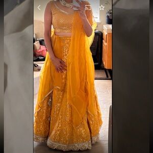 Indian Pakistani Wedding Haldi Mehendi Dress NWOT $600 Frontier Raas